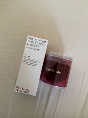 Rare Beauty True to Myself Natural Matte Longwear Foundation 11 ​& sponge NWB